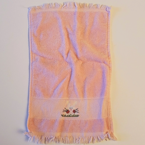 Hand Embroidered Tea Towels, set of 16 holiday/seasonal - Picture 10 of 16